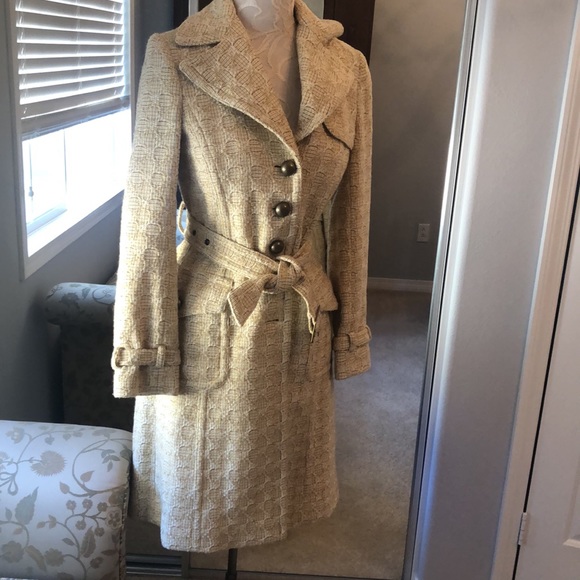 Banana Republic Coat - Picture 6 of 11